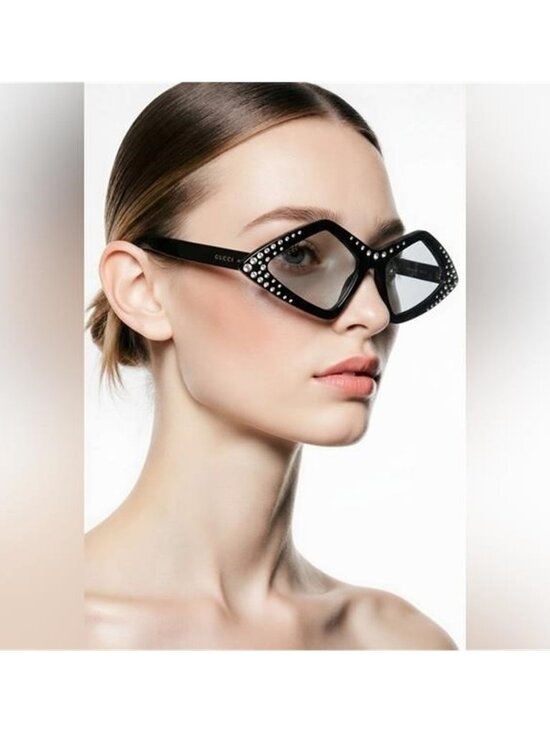 New Authentic Gucci Black Rhinestone Sunglasses. GG0496s 004